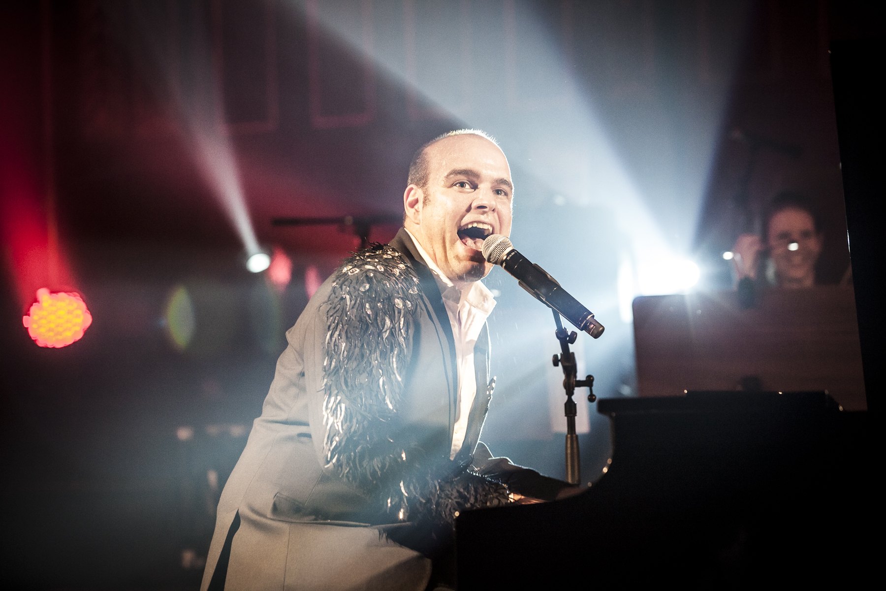 Mario Pecoraro live