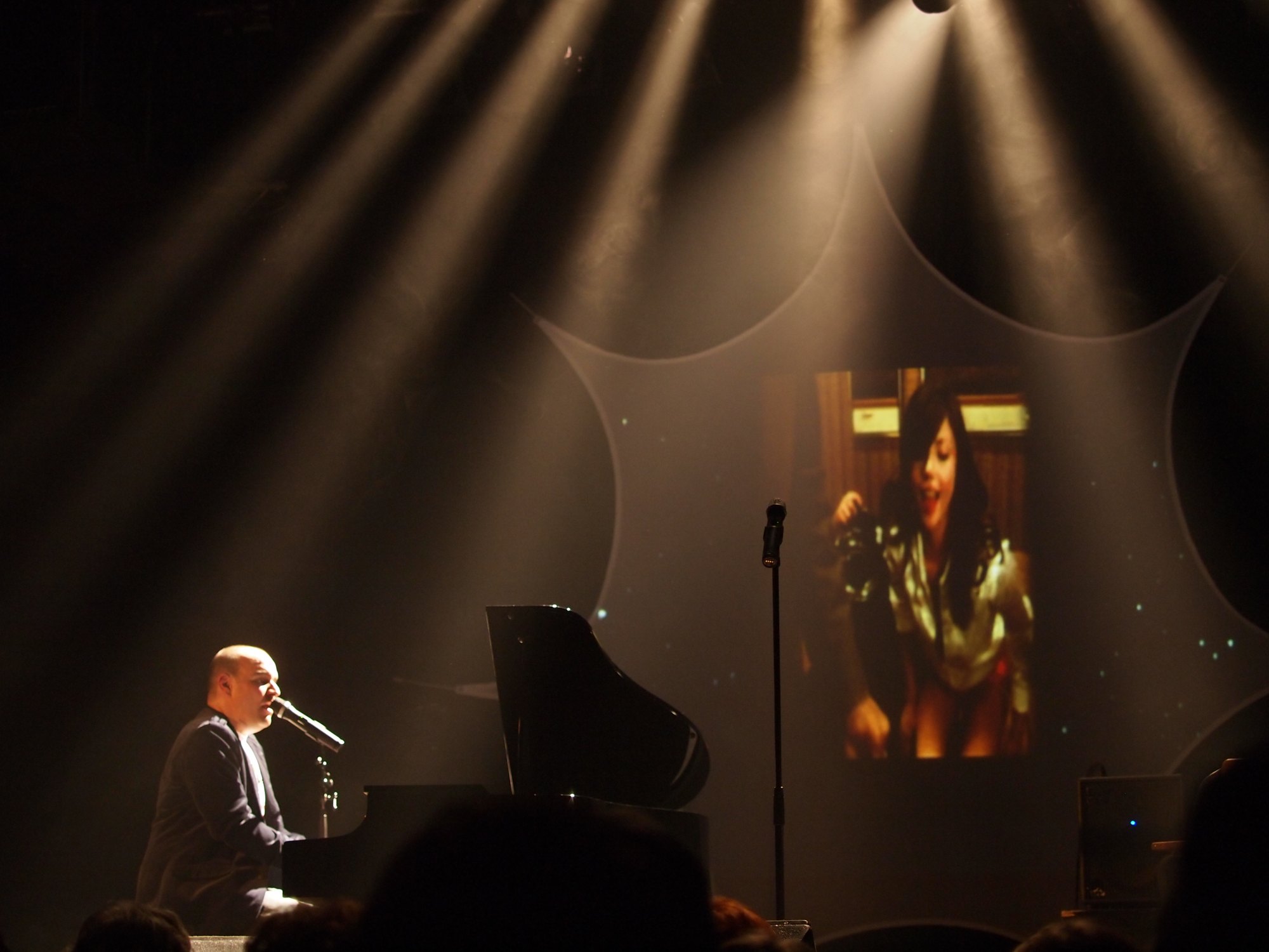 Mario Pecoraro live